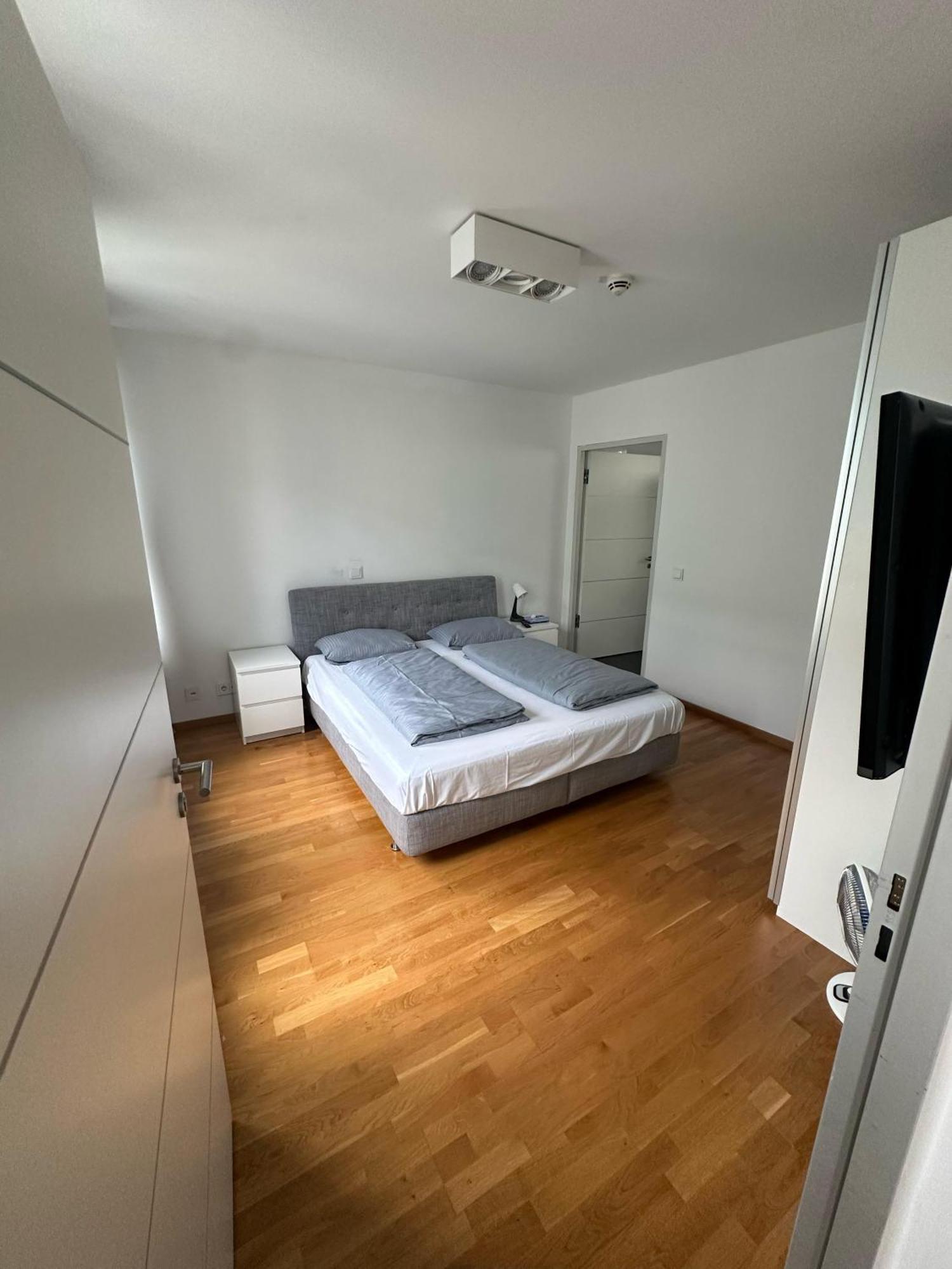 Al Nafurah Apartments Мюнхен Екстер'єр фото