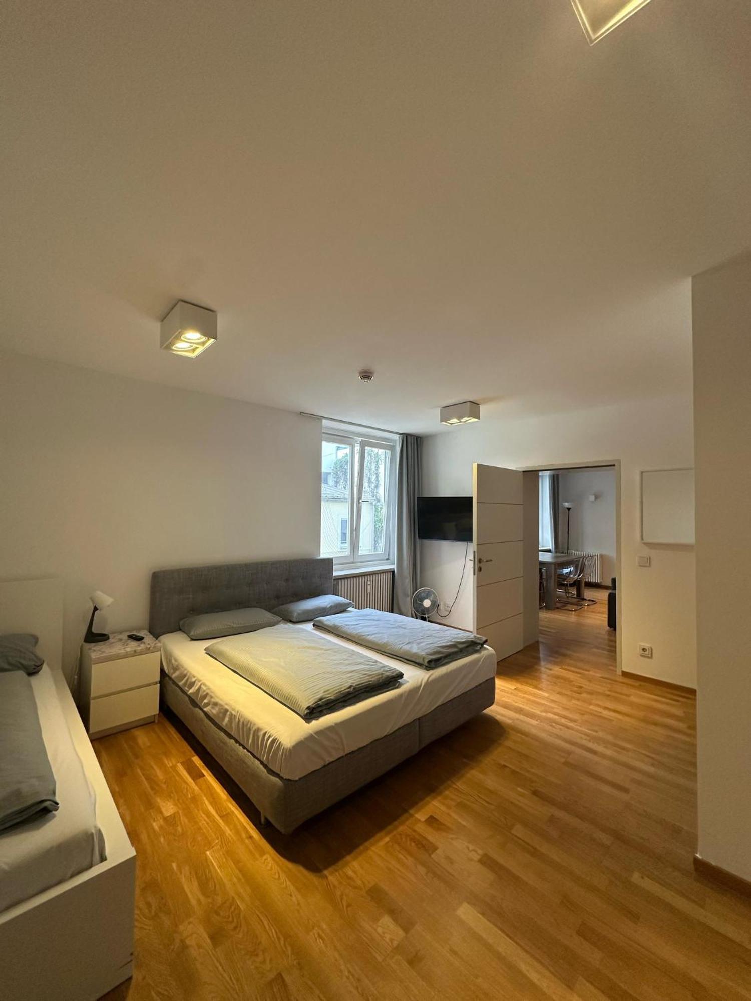 Al Nafurah Apartments Мюнхен Екстер'єр фото