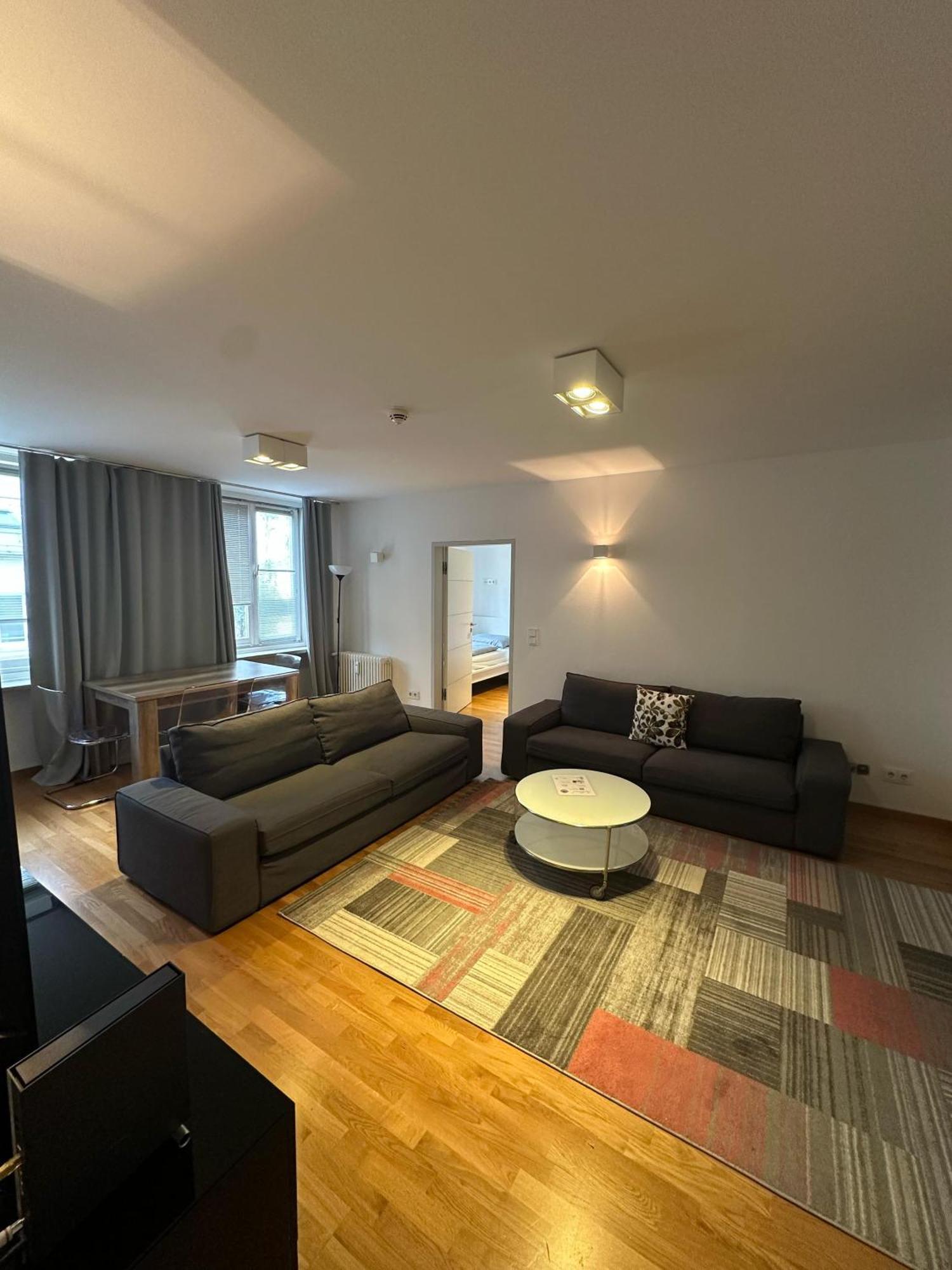 Al Nafurah Apartments Мюнхен Екстер'єр фото
