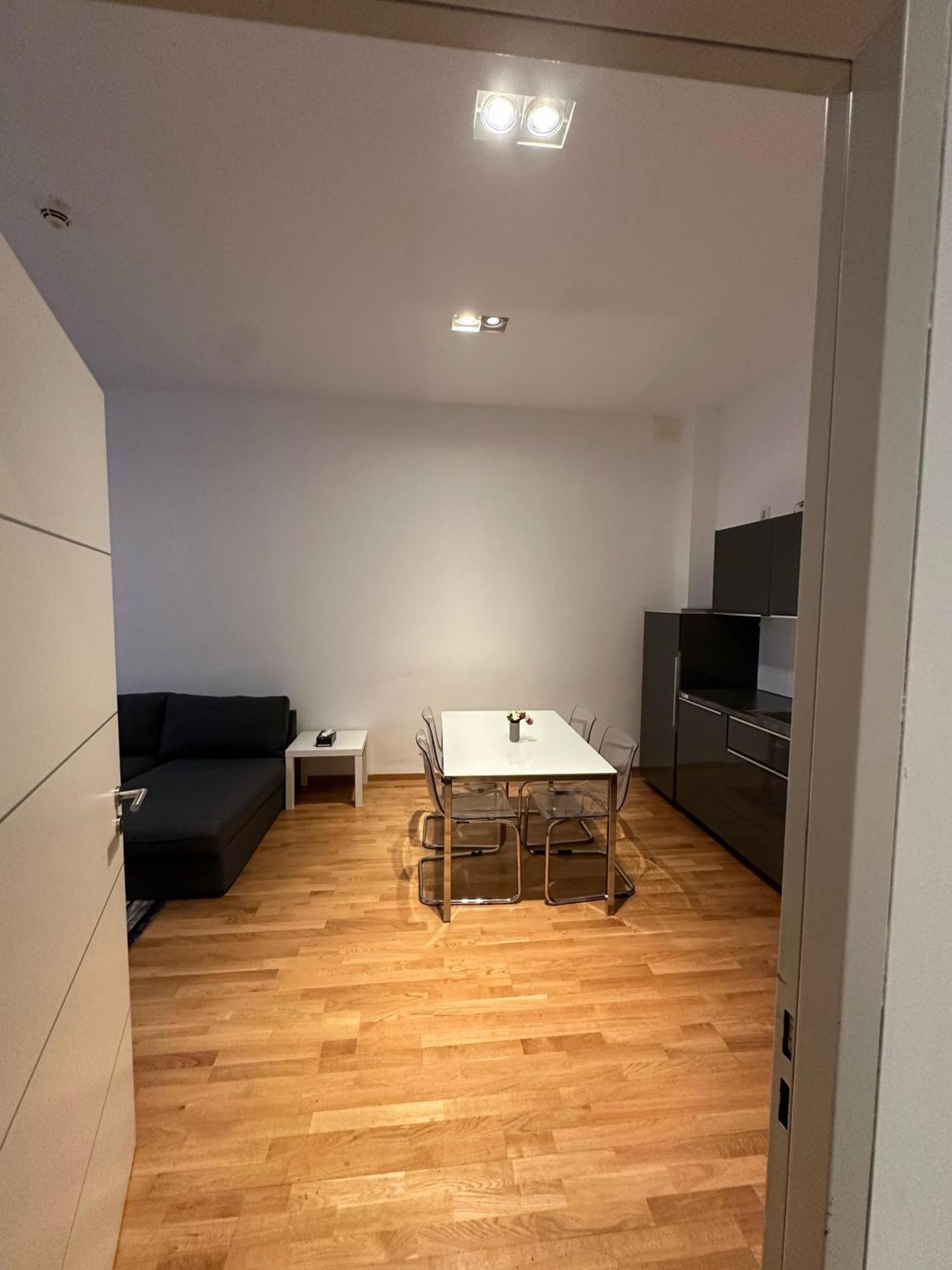 Al Nafurah Apartments Мюнхен Екстер'єр фото
